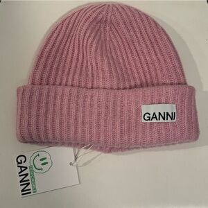NEW! Ganni ribbed Beanie
